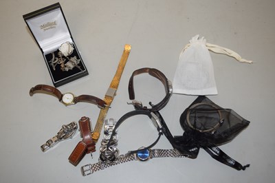 Lot 94 - Mixed Lot: Various wristwatches, costume...