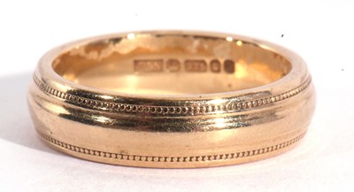 Lot 124 - 9ct gold wedding ring, the plain polished body...