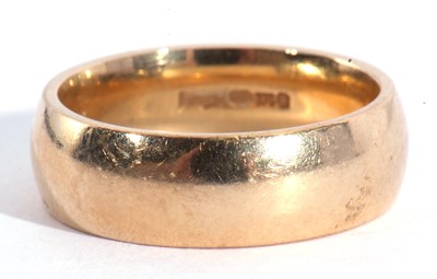 Lot 125 - 9ct gold wedding ring, 5.0gms g/w, size I/J