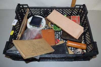 Lot 183 - Box of various mixed items to include small...