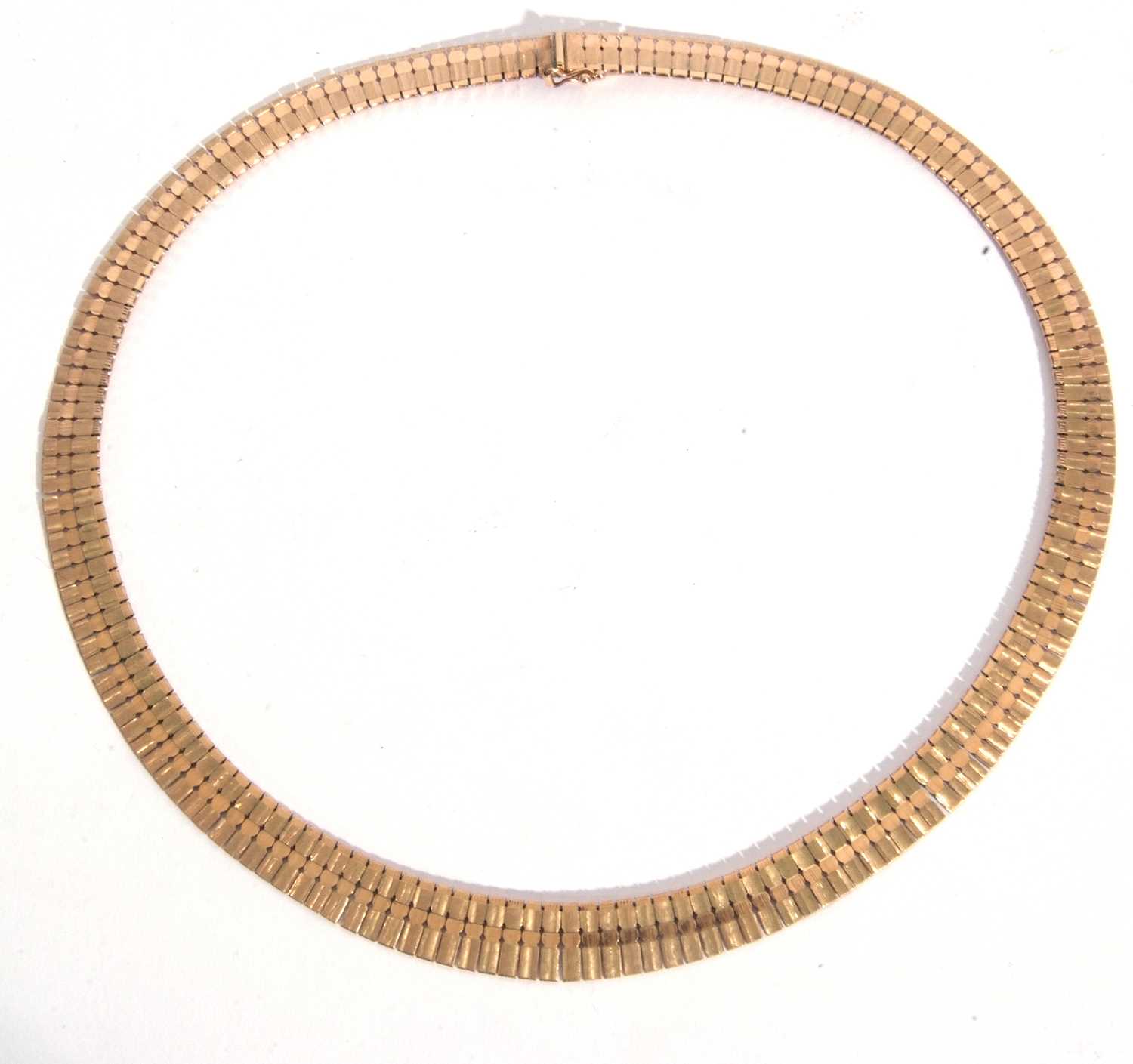 Lot 132 - 9ct gold fringe style articulated necklace,...