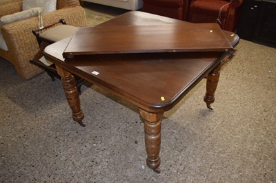 Lot 263 - Late Victorian American walnut extending...