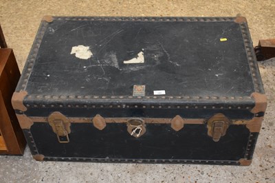 Lot 345 - Vintage steamer trunk