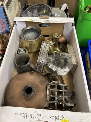 Lot 581 - Mixed Lot: Assorted metal wares to include...