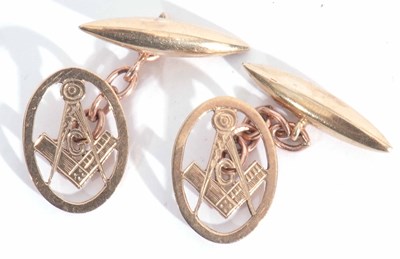 Lot 160 - Pair of 9ct gold Masonic cuff links, the oval...