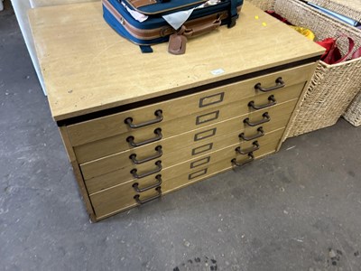 Lot 772 - Modern light wood finish six drawer architects...