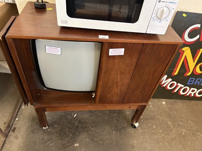 Lot 702 - A vintage TV, cased