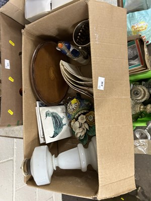 Lot 830 - A box of mixed items to include oil lamp base,...