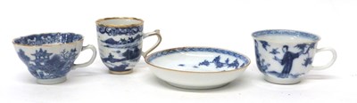 Lot 8 - Group of Chinese porcelain cups and saucers,...
