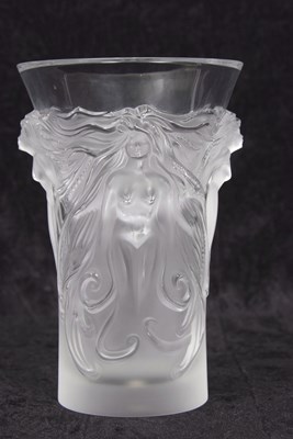 Lot 5 - A Lalique " Fantasia vase" Moulded with...