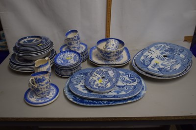 Lot 127 - Group of various blue and white dinner wares...