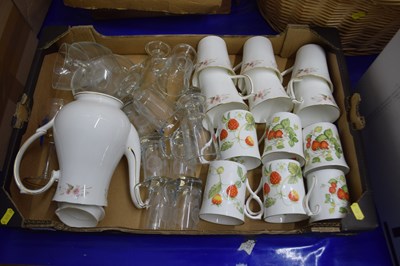 Lot 512 - Mixed Lot: Ceramics, mugs and glassware