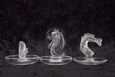 Lot 10 - A LALIQUE NAIADE RING OR PIN DISH with central...