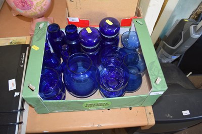 Lot 688 - A quantity of blue glass