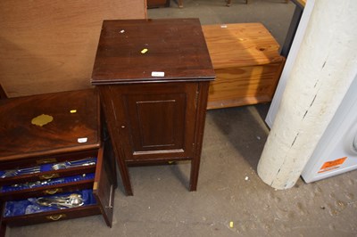 Lot 770 - A pot cupboard