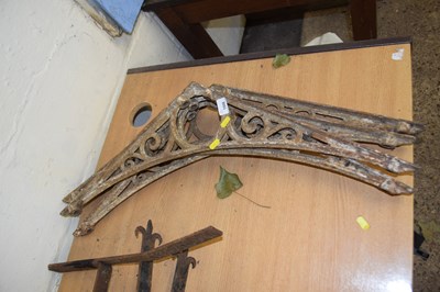 Lot 1006 - Four Victorian cast iron canopy brackets