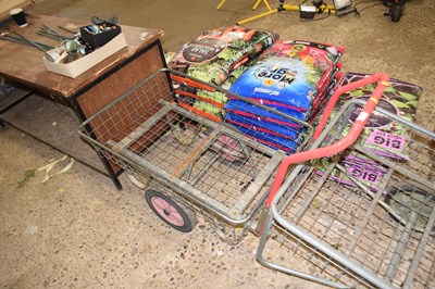 Lot 1035 - Metal gardening trolley