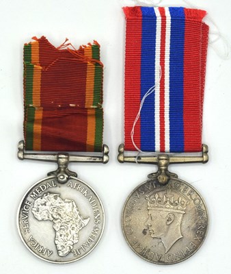 Lot 52 - Second World War South African Medal pair...