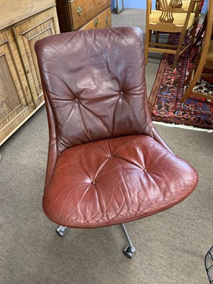 Lot 192 - Red leather office chair.