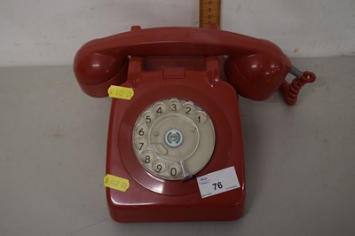 Lot 76 - A vintage telephone handset