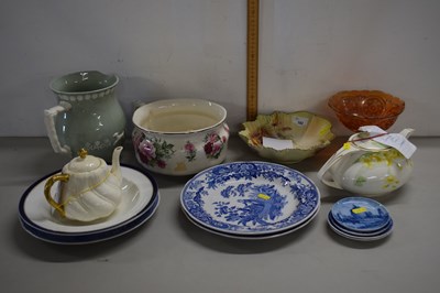 Lot 192 - Group of ceramics including an early 20th...