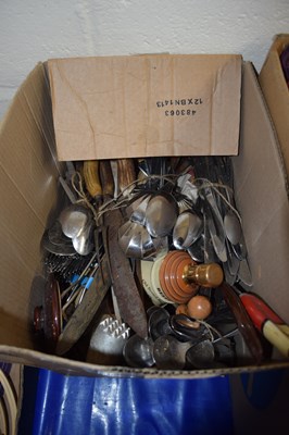 Lot 512 - Assortment of various cutlery and kitchen wares