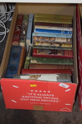 Lot 569 - Box of books to include classics and Edwardian...