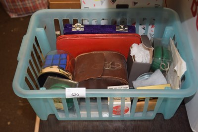 Lot 629 - Box of assorted items to include travelling...