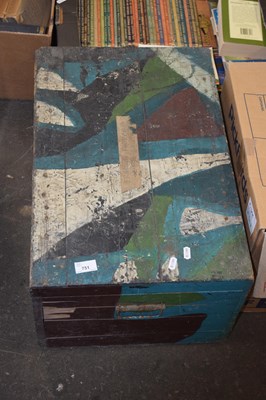 Lot 751 - Painted pine wooden box