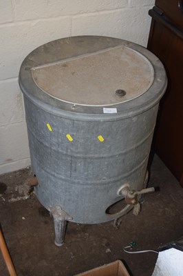 Lot 819 - A floor standing metal hot water urn