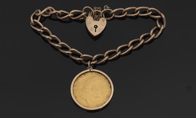 Lot 477 - A 1787 Spade Guinea curblink bracelet, the...