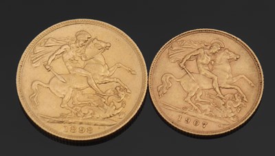 Lot 479 - An 1898 sovereign, 7.9g and a 1907 half...