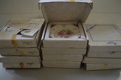 Lot 513 - QUANTITY OF THE GARDENS OF VICTORIA BOXED...