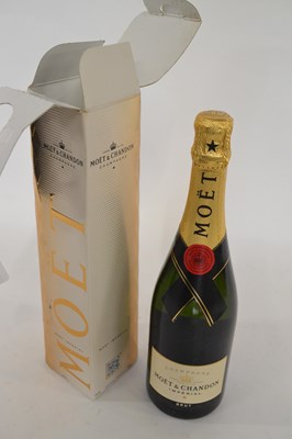 Lot 158 - Moet & Chandon Imperial Champagne (in original...