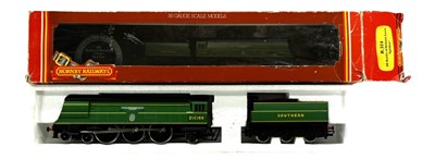 Lot 21 - A boxed Hornby 00 gauge R374 BR 'Spitfire' SR...