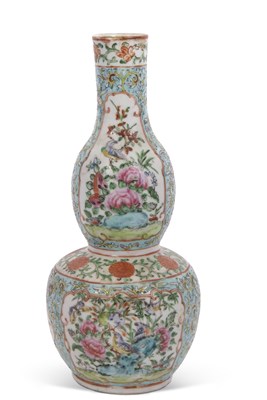 Lot 171 - A Chinese porcelain vase of double gourd shape...