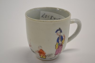 Lot 353 - An 18th Century Chinese porcelain cup with...