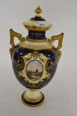 Lot 419 - An early 20th Century Coalport vase of...