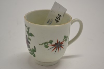 Lot 454 - An 18th Century Worcester porcelain cup with a...