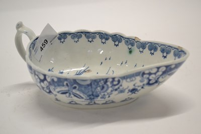 Lot 459 - An 18th Century Worcester porcelain sauce boat...