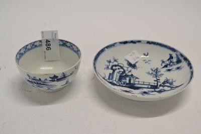 Lot 486 - A Lowestoft porcelain saucer with the long...