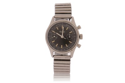 Lot 377A - A vintage Gallet gents chronograph wristwatch,...