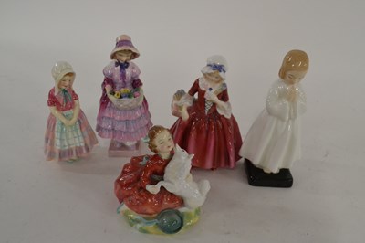 Lot 521 - Group of Royal Doulton figurines including...