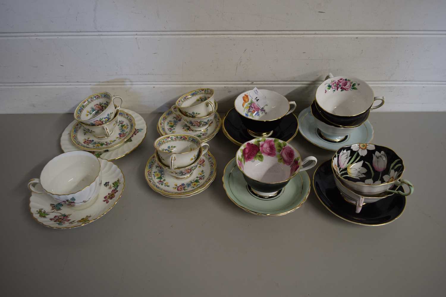 Lot 14 - QUANTITY OF CUPS AND SAUCERS INCLUDING SOME...