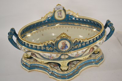 Lot 623 - A 20th Century French porcelain centrepiece...