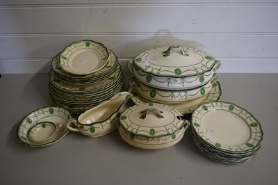 Lot 21 - QUANTITY OF ROYAL DOULTON DINNER WARES IN THE...
