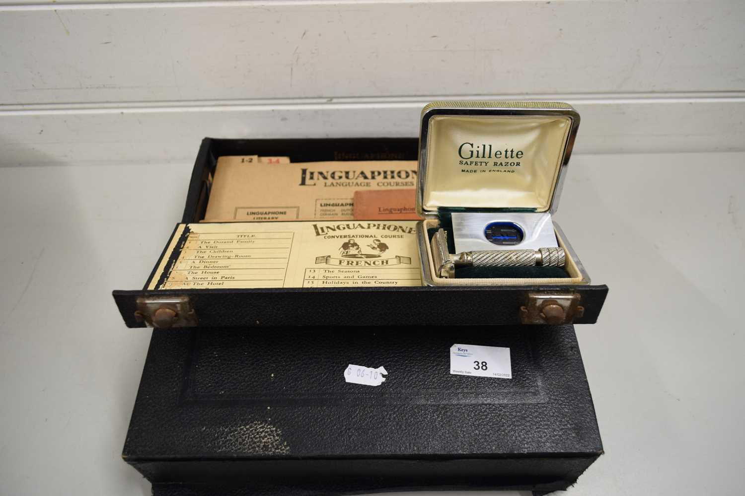 Lot 38 - BOXED GILETTE SAFETY RAZOR TOGETHER WITH A...