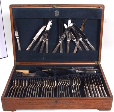 Lot 171 - Vintage oak cased Mappin & Webb 64 piece...