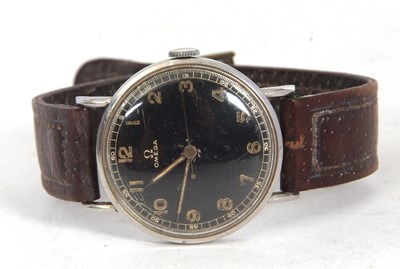 Lot 236 - A vintage Omega 30T2 gents wristwatch,...