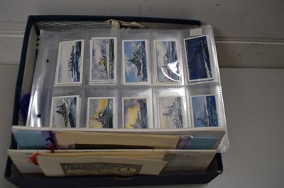 Lot 100 - BOX CONTAINING QUANTITY OF CIGARETTE CARDS